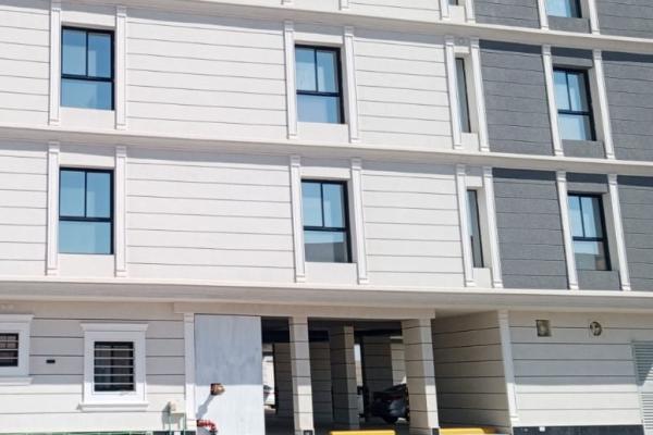 شقه فاخرة للبيع  الموقع : حي الحزم - ديراب