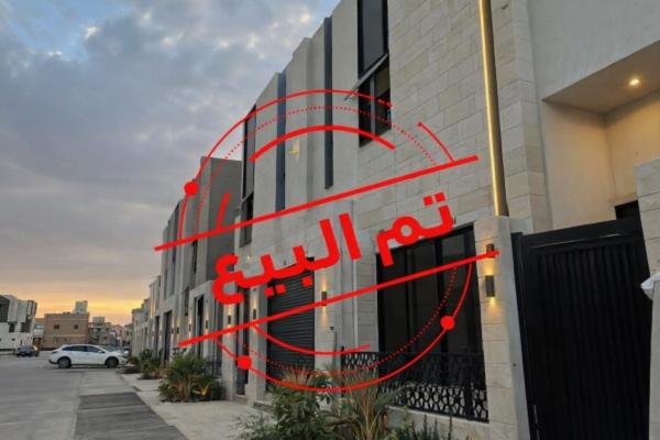 فيلا دبلكس للبيع  الموقع : حي المهدية